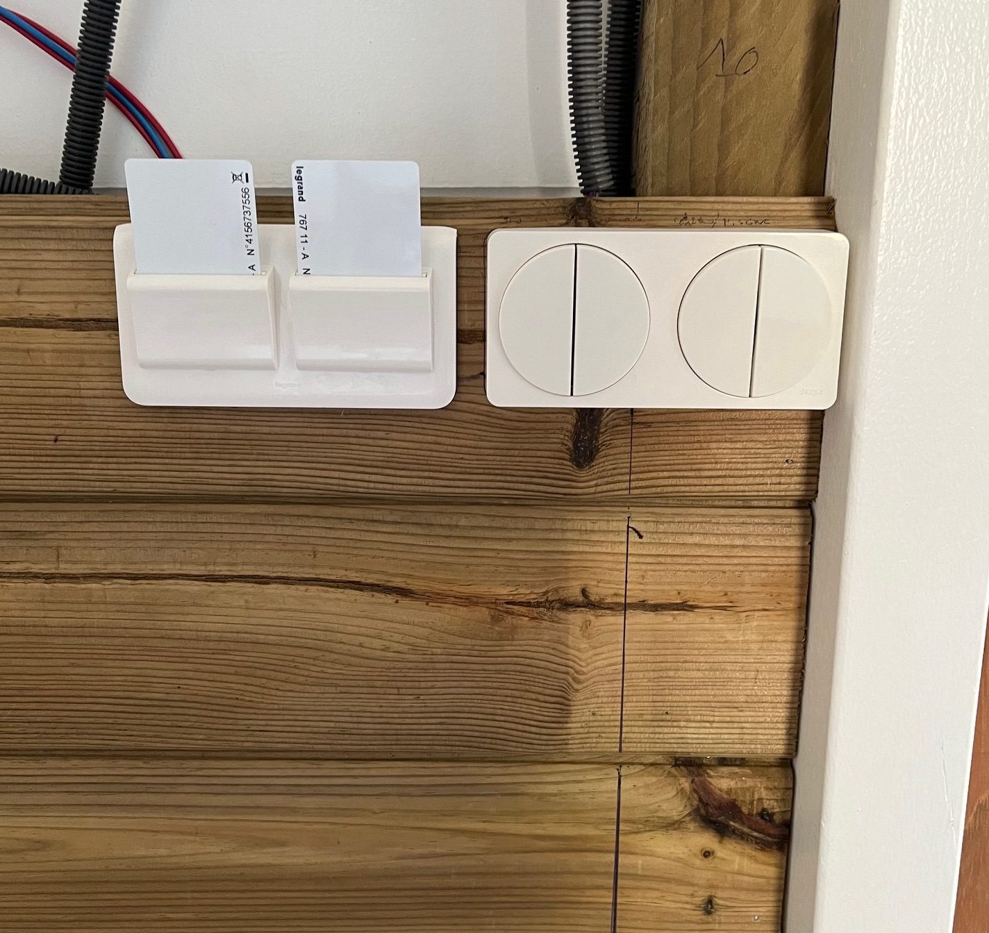 Interrupteur à carte RFID